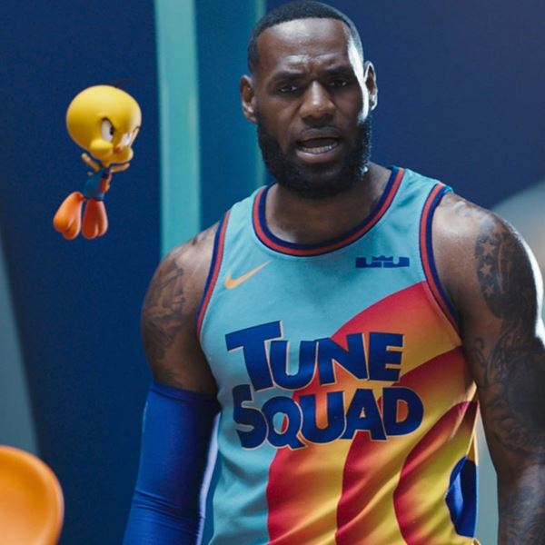 Ο LeBron James, η Paris Hilton και οι digital creators που αλλάζουν το παιχνίδι των NFTs