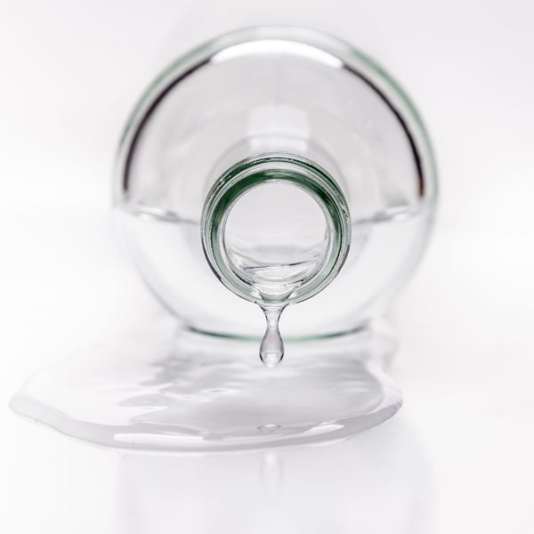 Τα σημάδια που δείχνουν ότι δεν πίνεις αρκετό νερό