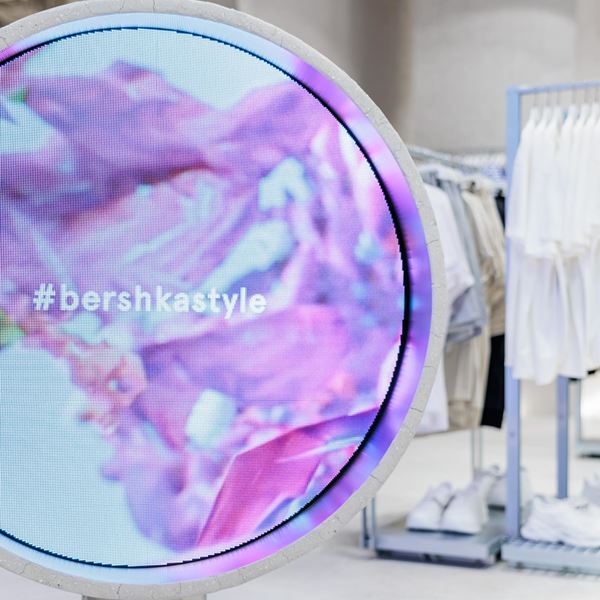 Το νέο image της Bershka στο The Mall Athens είναι εμπειρία