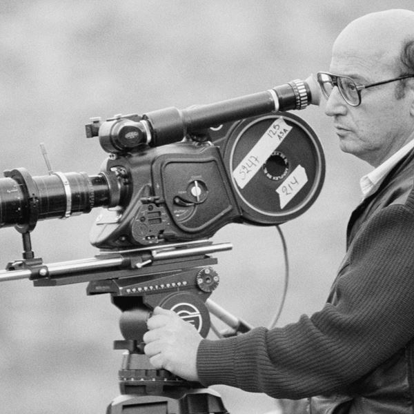 Ξέρουμε πού θα δεις όλες τις ταινίες του Θόδωρου Αγγελόπουλου