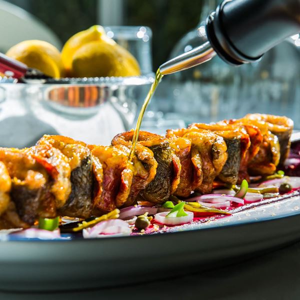 Η θαλασσινή μεγαλοπρέπεια του Τραβόλτα