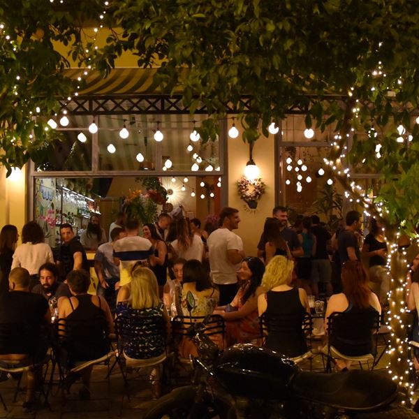 5 από τα καλύτερα cafe bars του Παγκρατίου