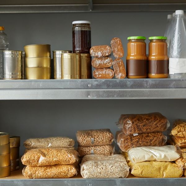 Σχέδιο ετοιμότητας απέναντι σε κρίσεις ανακοίνωσε η ΕΕ-αποθήκευση τροφίμων, νερού, φαρμάκων