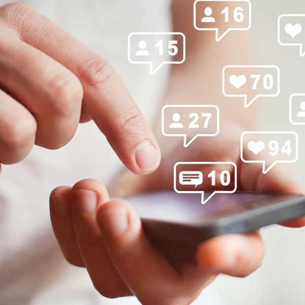 To Pebble, ο κυριότερος 'εχθρός' του Twitter, μας αφήνει χρόνους