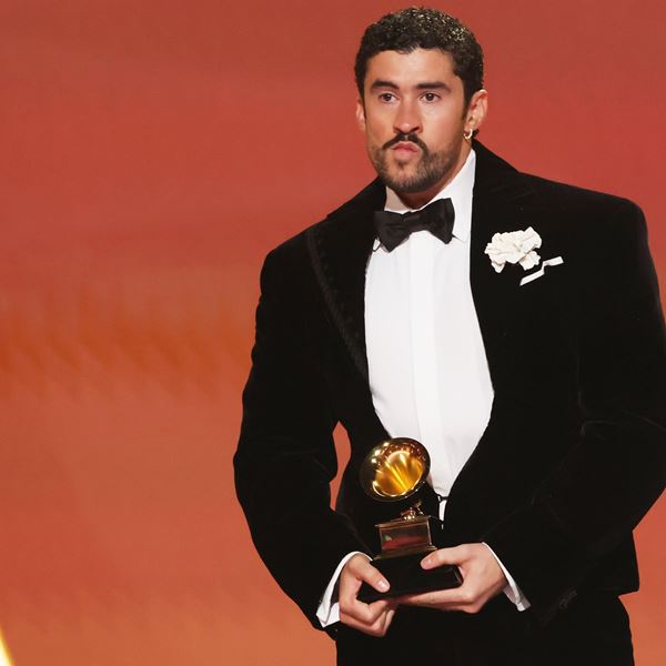 O Bad Bunny τα είπε όλα για την ICE στα Grammys 2026 (video)