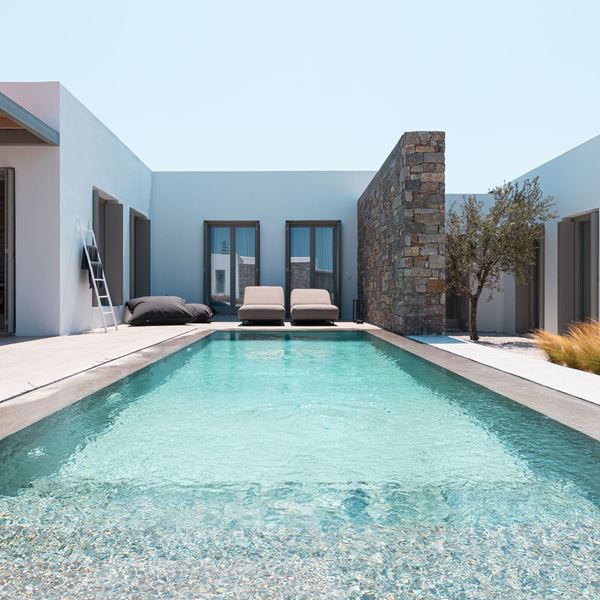 Το Cove Paros ρίχνει άγκυρα στην καρδιά των Κυκλάδων