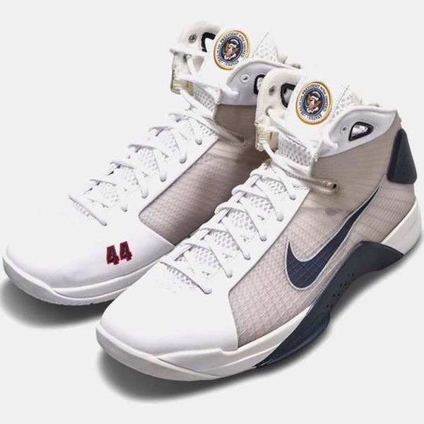 Τα συλλεκτικά Nike Hyperdunks του Barack Obama βγαίνουν στο σφυρί για $25.000