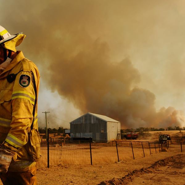 Η Αυστραλία και πάλι στις φλόγες