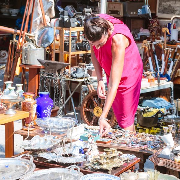 Ανοιχτά όλες τις Κυριακές τα καταστήματα στο κέντρο της Αθήνας