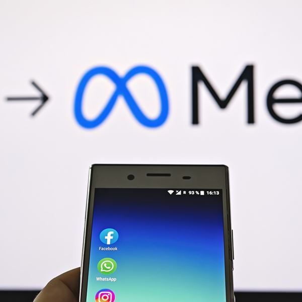 Η Meta έπαθε Twitter και μάλλον ετοιμάζει απολύσεις