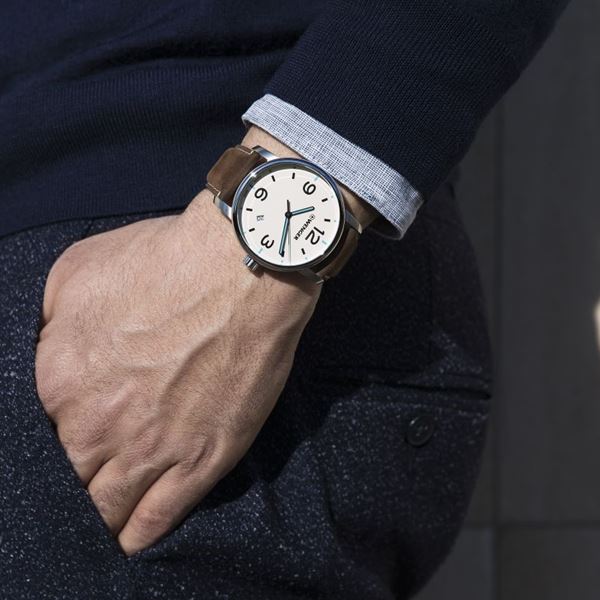 Ο νέος χρονογράφος της Wenger είναι η επιτομή της μίνιμαλ κομψότητας