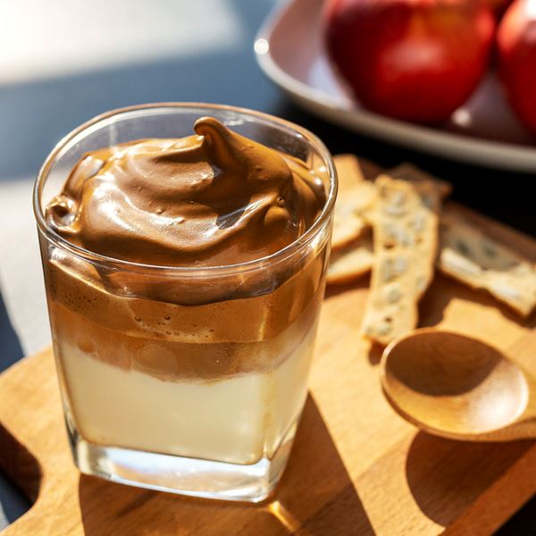 Όλοι πίνουν ξαφνικά Dalgona coffee