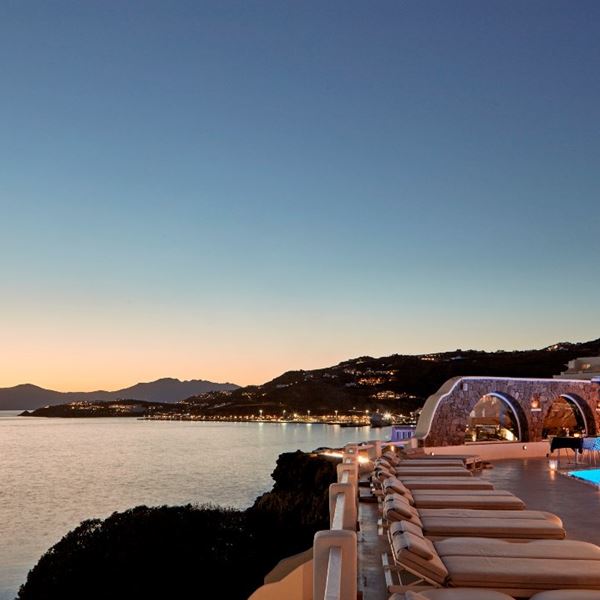 Kouros Hotel & Suites: Λάμπει σαν φάρος από την καρδιά της Μυκόνου