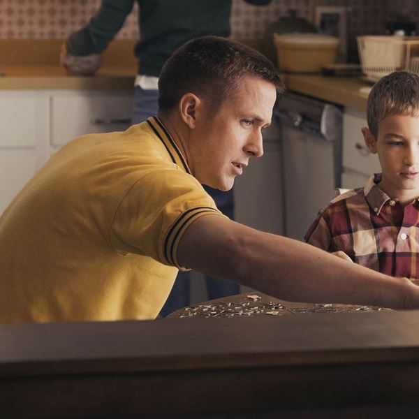 Φόρος τιμής στα 60s τα ρούχα του Ryan Gosling στο First Man