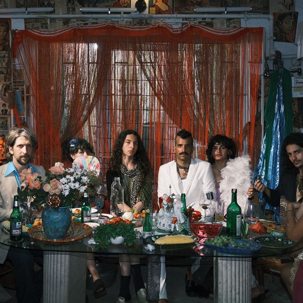 Esquire αποκλειστικό: Ακούσαμε πρώτοι το album The Outsider των Kadebostany πριν κυκλοφορήσει