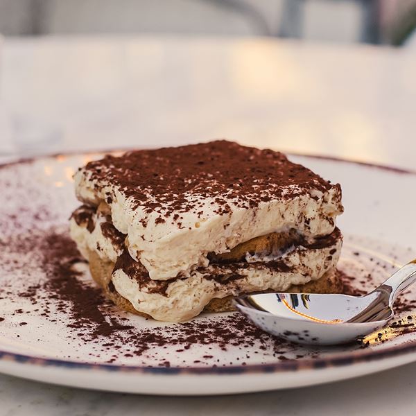 Στην Πεύκη υπάρχει ένα νόστιμο εστιατόριο γλυκών