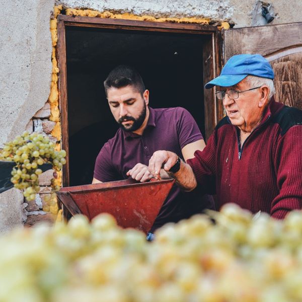 Πώς θα αναθερμάνεις τη σχέση σου με την παράδοση
