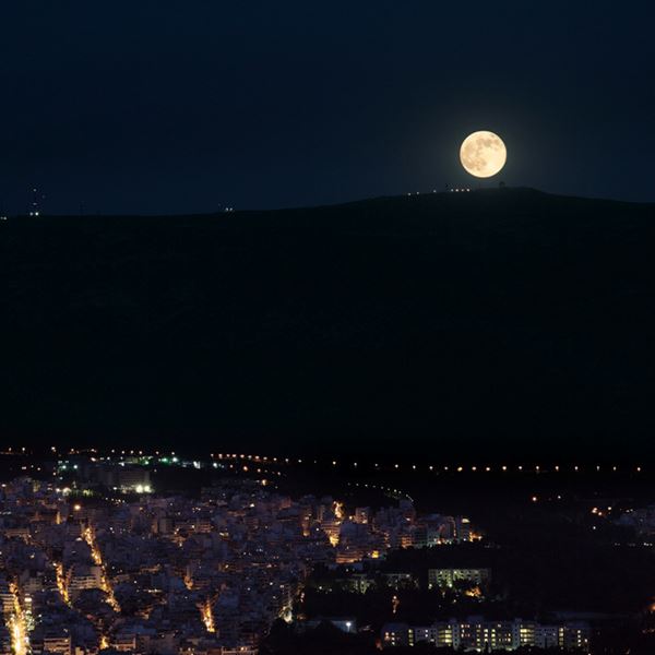 Η πρώτη υπερ-πανσέληνος του 2021