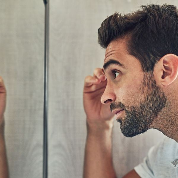 Οι αρνητικές συνέπειες της έλλειψης ύπνου στο πρόσωπο