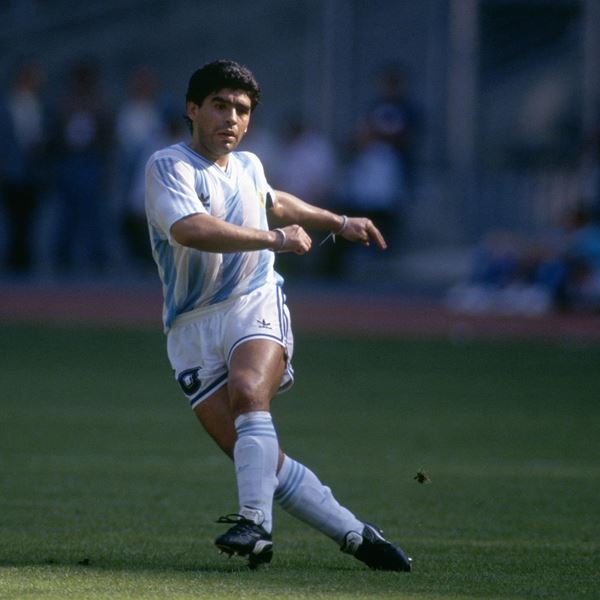 Γιατί ο Maradona αποτελούσε μεγαλύτερο ποδοσφαιρικό asset από Messi και Ronaldo