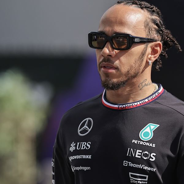 Στο Grand Prix της Κίνας, το παντελόνι του Lewis Hamilton 'έκλεψε' την παράσταση