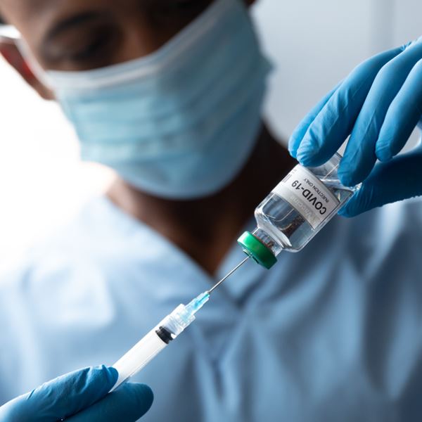 Οι παρενέργειες της 3ης δόσης του εμβολίου κατά της Covid-19