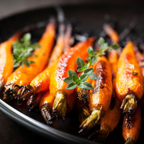 Τα καρότα τελικά τρώγονται με φλούδα ή χωρίς;