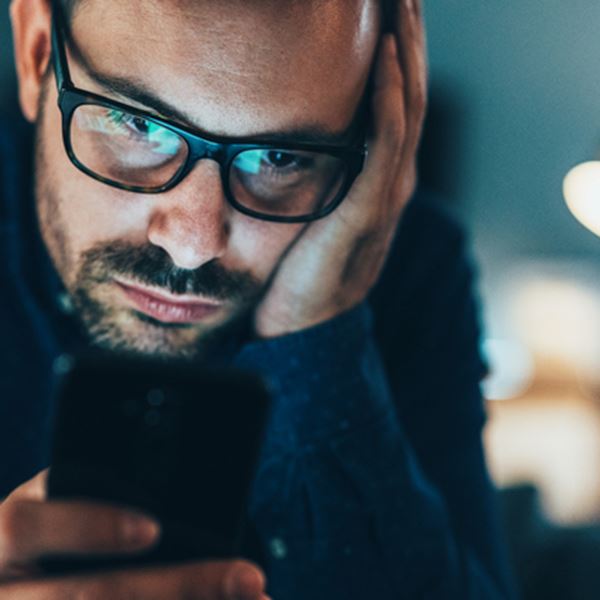 Facebook: Νέο σκάνδαλο με διαρροή προσωπικών δεδομένων