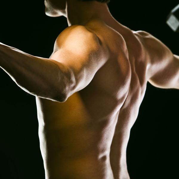 Έτσι θα ανοίξεις τους στενούς σου ώμους