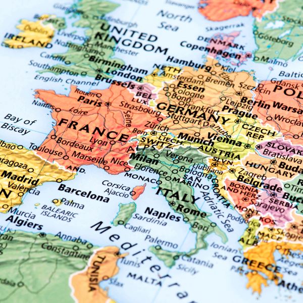 Υψώνοντας νέα τείχη στην Ευρώπη