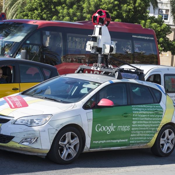Πώς θα 'εξαφανίσεις' το σπίτι σου από το Google Street View και γιατί πρέπει να το κάνεις