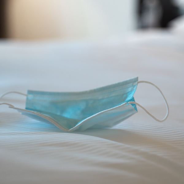 Η ζωή σε ένα ξενοδοχείο καραντίνας στην Αγγλία