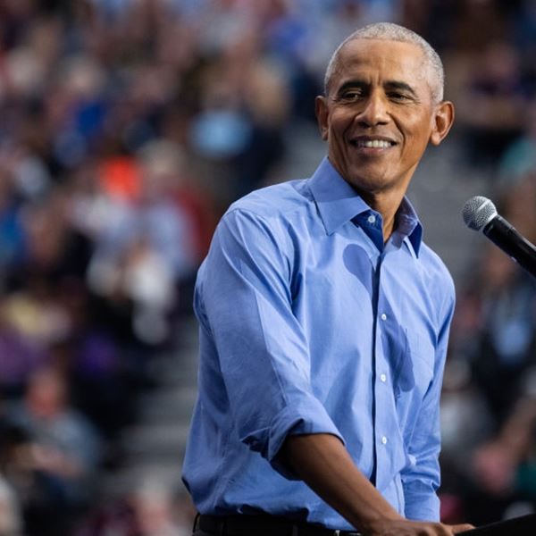 Ο Obama ραπάρει το Lose Yourself μπροστά στον Eminem (video)