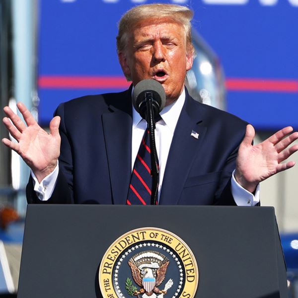 "Νεκροθάφτη του μεγαλείου της Αμερικής" αποκάλεσε τον Joe Biden ο Donald Trump