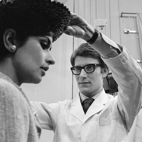 Yves Saint Laurent, ο άνθρωπος που άλλαξε τον τρόπο που ντύνονται οι γυναίκες