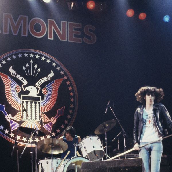 Οι Ramones και το πιο rock n' roll logo της ιστορίας