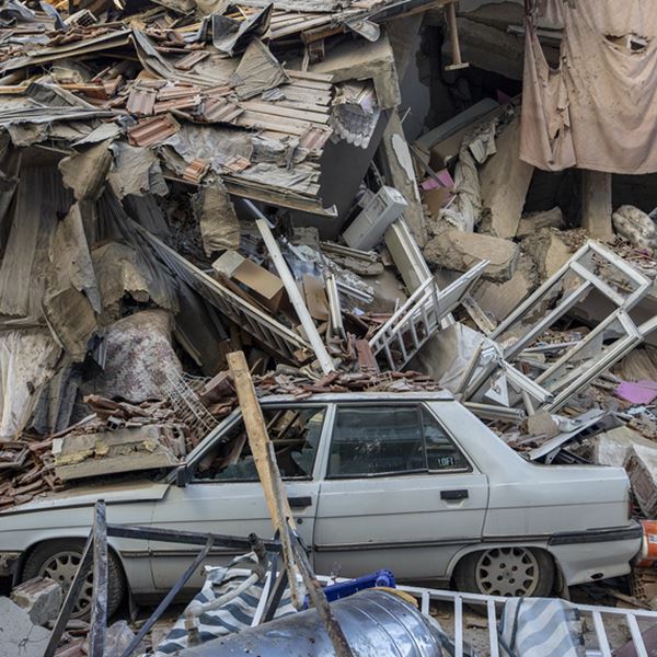 Στους 42 νεκρούς ο απολογισμός του φονικού σεισμού στην Τουρκία
