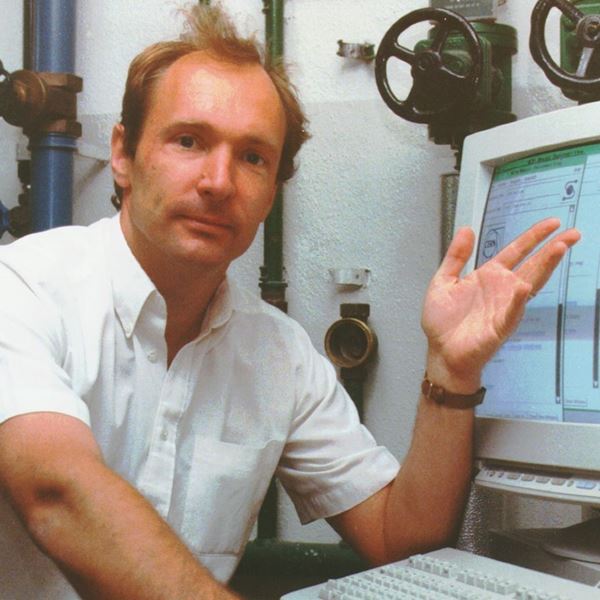 Ο "μπαμπάς" του ίντερνετ εξηγεί γιατί το έδωσε δωρεάν