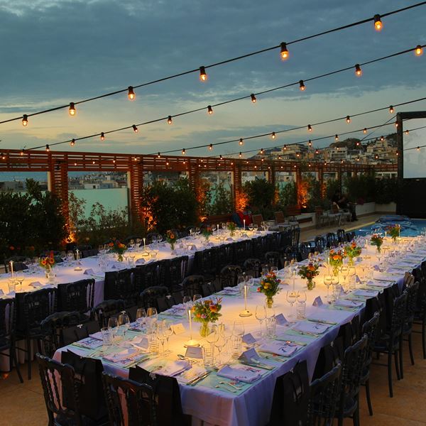 Το δείπνο της Vilebrequin με έμπνευση από την Ελλάδα