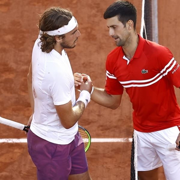 Μόνο ο Τσιτσιπάς μπορεί να κοντράρει τον Djokovic στην Αυστραλία