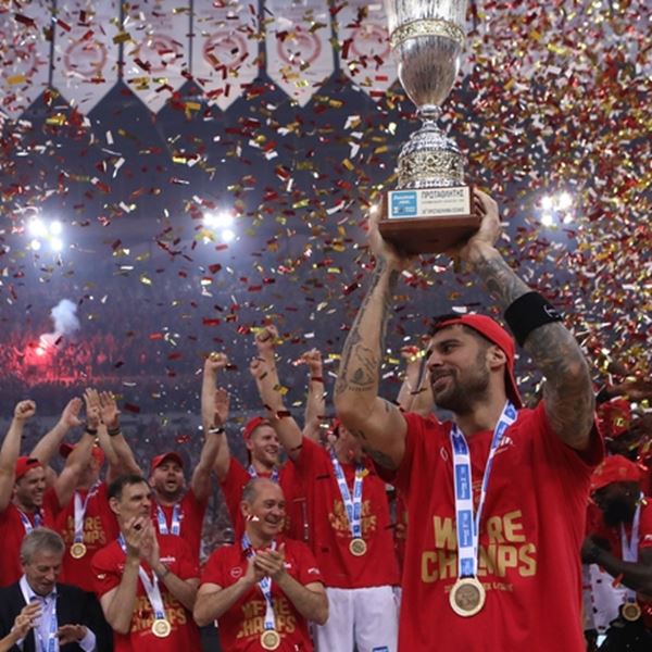 O Γιώργος Πρίντεζης έχει μόνο φίλους