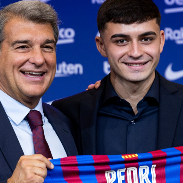 Οι εξωφρενικές ρήτρες του ενός δισεκατομμυρίου