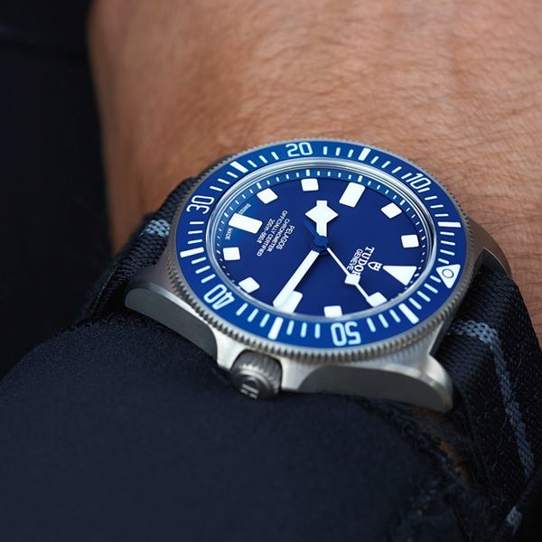 Η αδιάβροχη πολυτέλεια του Pelagos FXD της Tudor