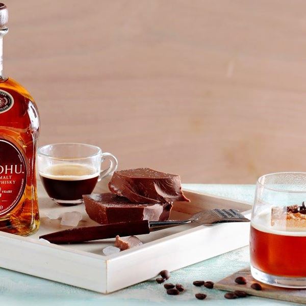 Τα πιο αναπάντεχα Spring cocktails περιλαμβάνουν Cardhu και άλλα δύο υλικά