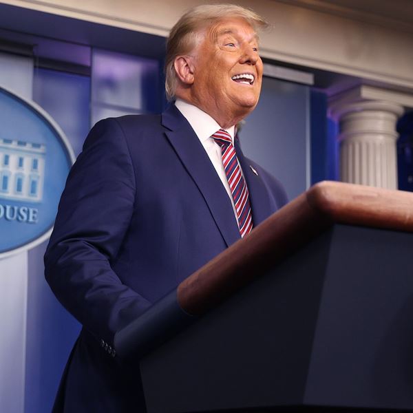 Οι επικίνδυνες τρέλες του Donald Trump