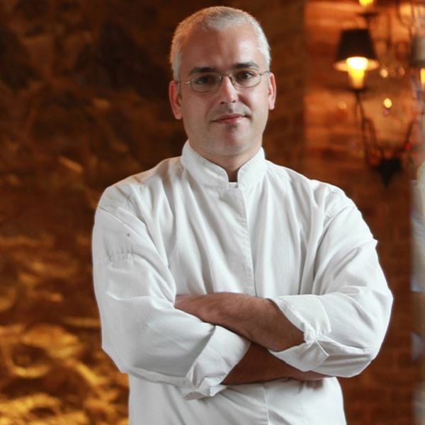 Ο Άγγελος Λάντος δεν θυμάται τον εαυτό του εκτός κουζίνας