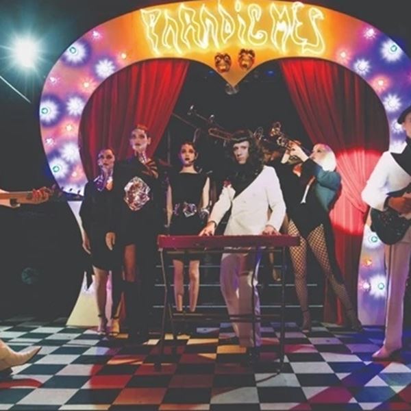 Οι La Femme φέρνουν την ψυχεδέλεια στο Ξέφωτο του ΚΠΙΣΝ