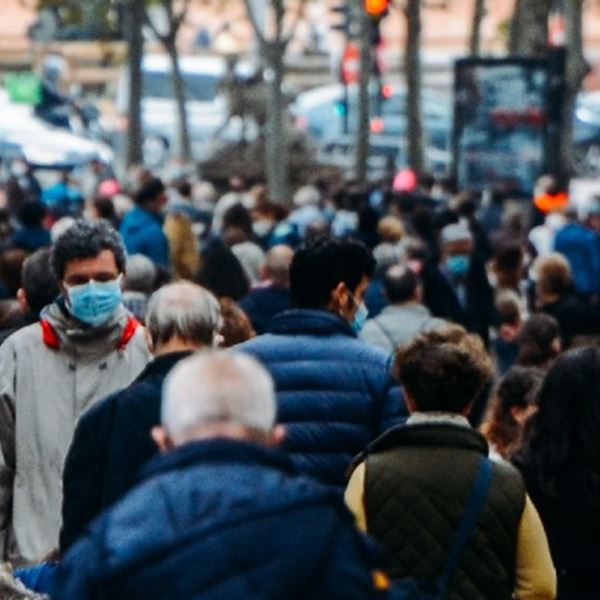 Κορονοϊός: Εσπασε το φράγμα των 500 διασωληνωμένων