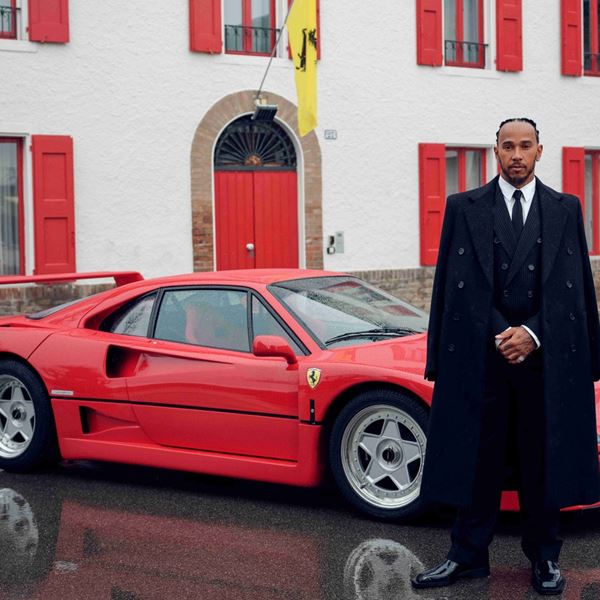 O Lewis Hamilton πήγε στη Ferrari και "τερμάτισε" το ιταλικό στιλ (εικόνες)