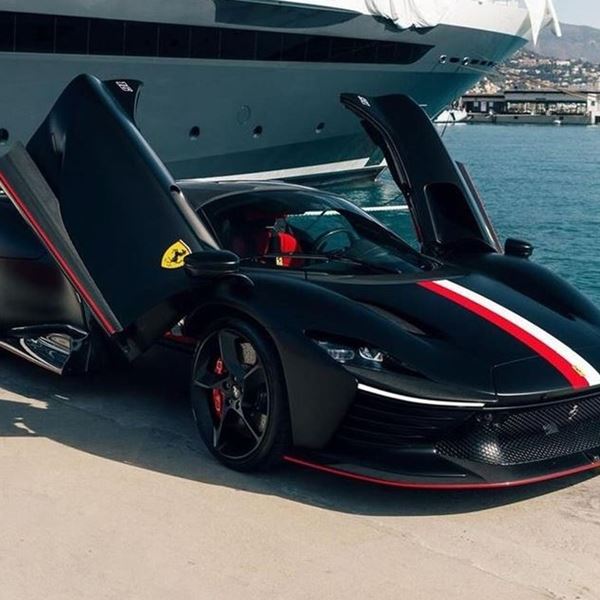 Δείτε την εντυπωσιακή Ferrari Daytona SP3 του Leclerc (video)